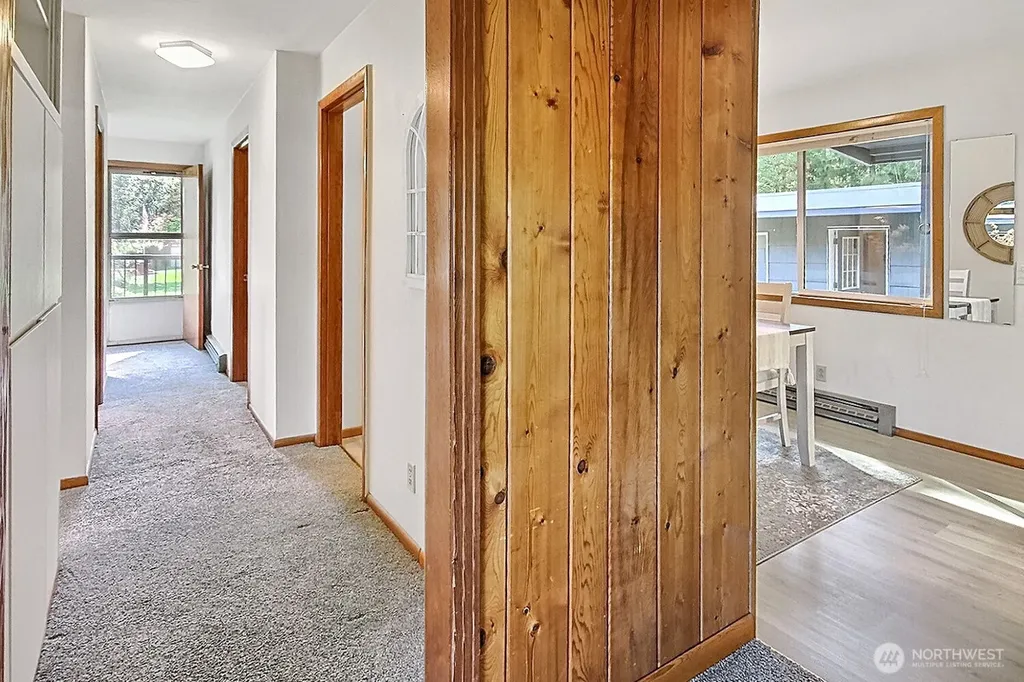 31602 W Lake Morton Drive SE Kent WA 98042