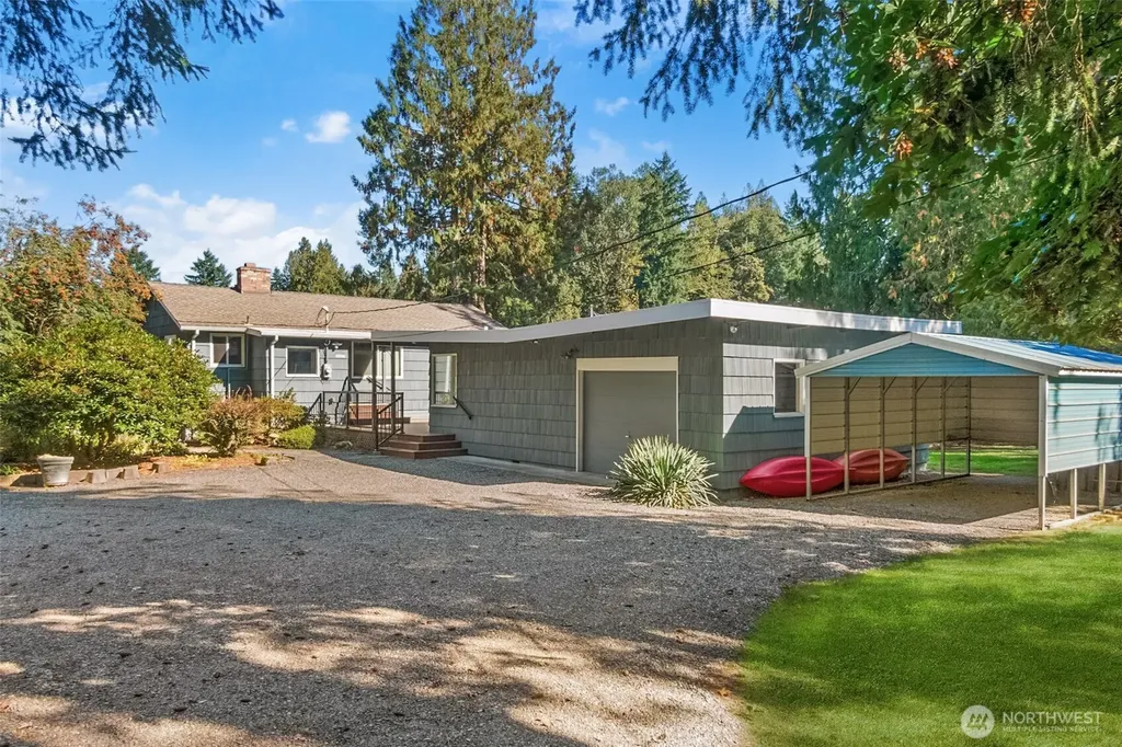 31602 W Lake Morton Drive SE Kent WA 98042