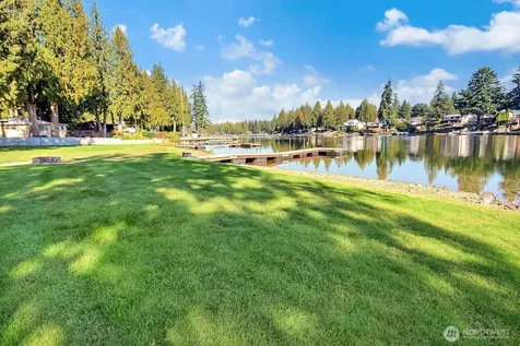 31602 W Lake Morton Drive SE Kent WA 98042