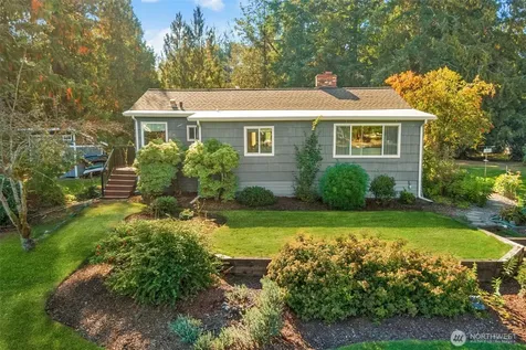 31602 W Lake Morton Drive SE Kent WA 98042