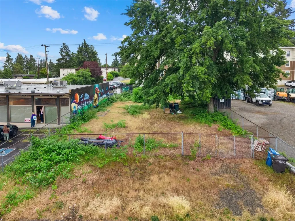 435 153rd Avenue SW Burien WA 98166