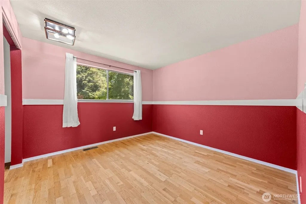 3560 NE Arrowhead Drive Bremerton WA 98311