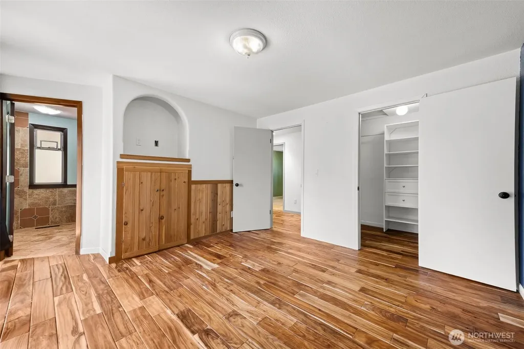 3560 NE Arrowhead Drive Bremerton WA 98311