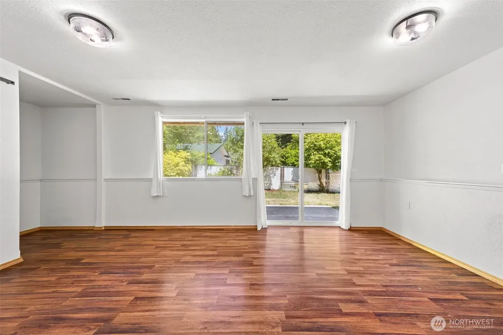 3560 NE Arrowhead Drive Bremerton WA 98311
