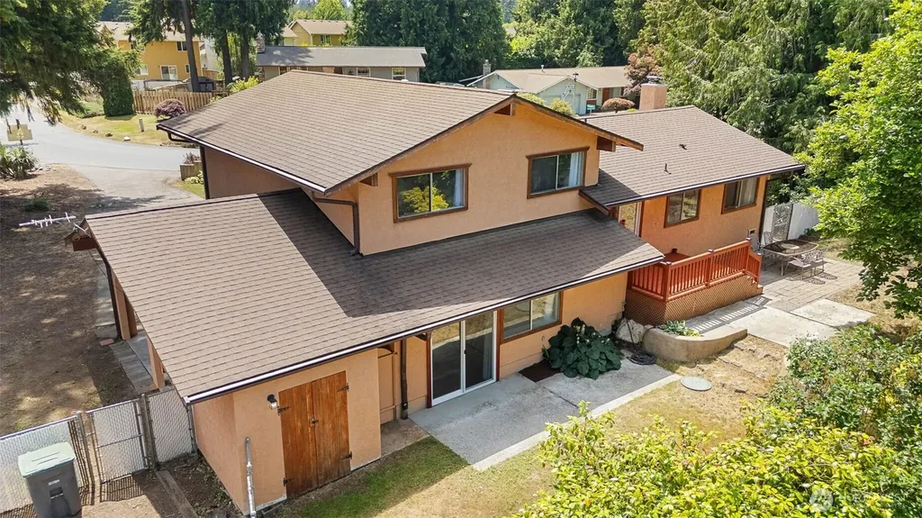 3560 NE Arrowhead Drive Bremerton WA 98311