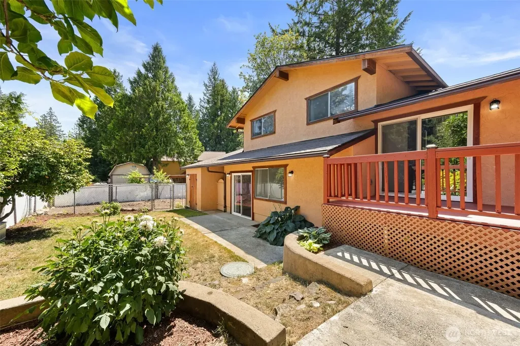 3560 NE Arrowhead Drive Bremerton WA 98311