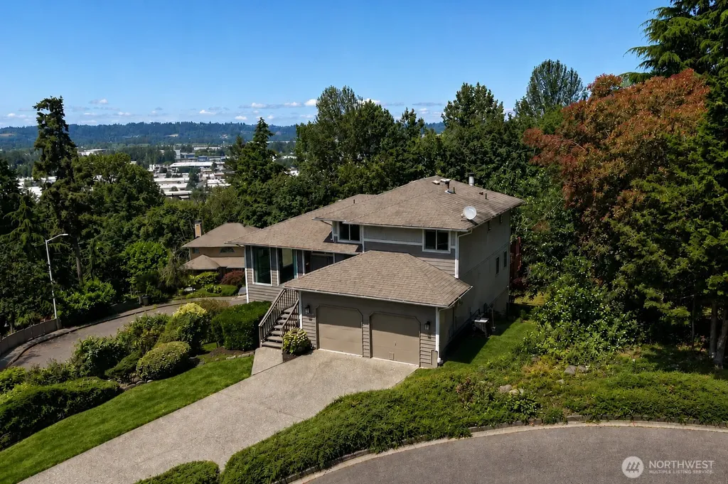 21211 95th Court S Kent WA 98031