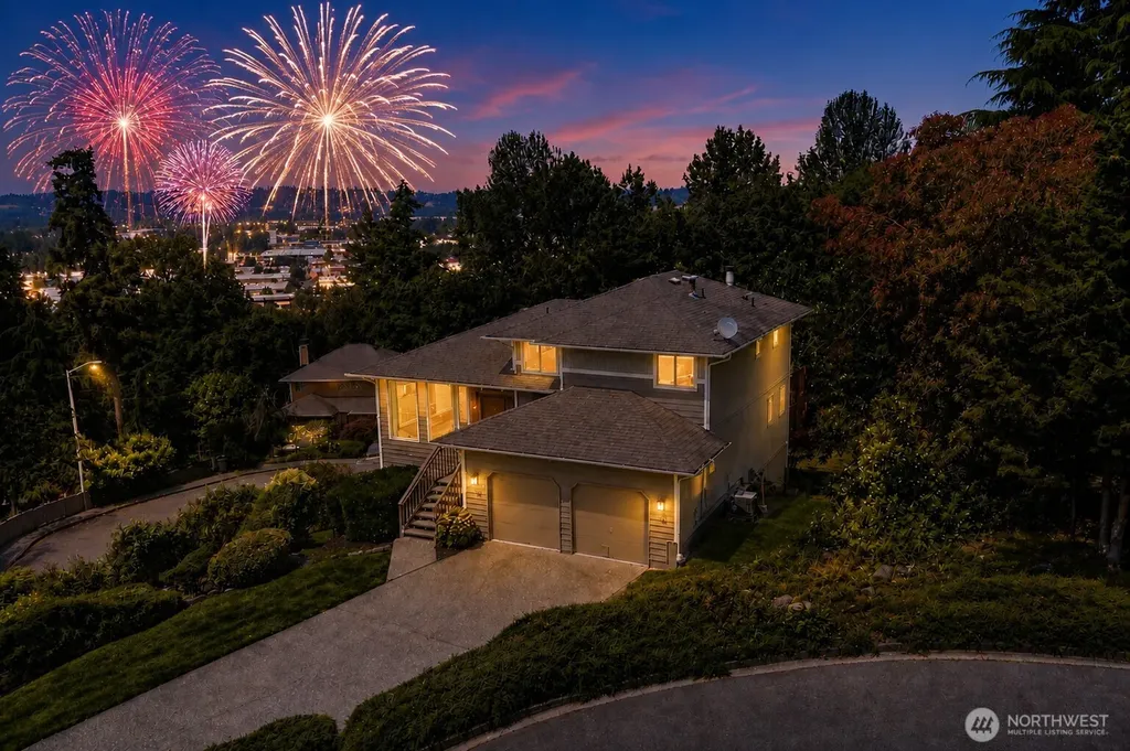 21211 95th Court S Kent WA 98031