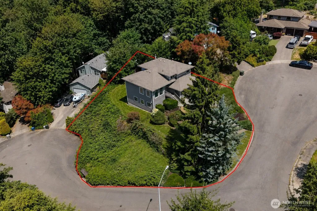 21211 95th Court S Kent WA 98031