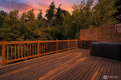 21211 95th Court S Kent WA 98031