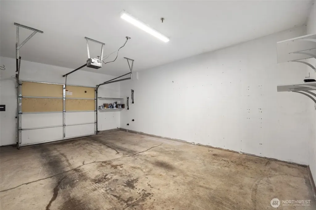 22112 S 42nd Avenue S Kent WA 98032