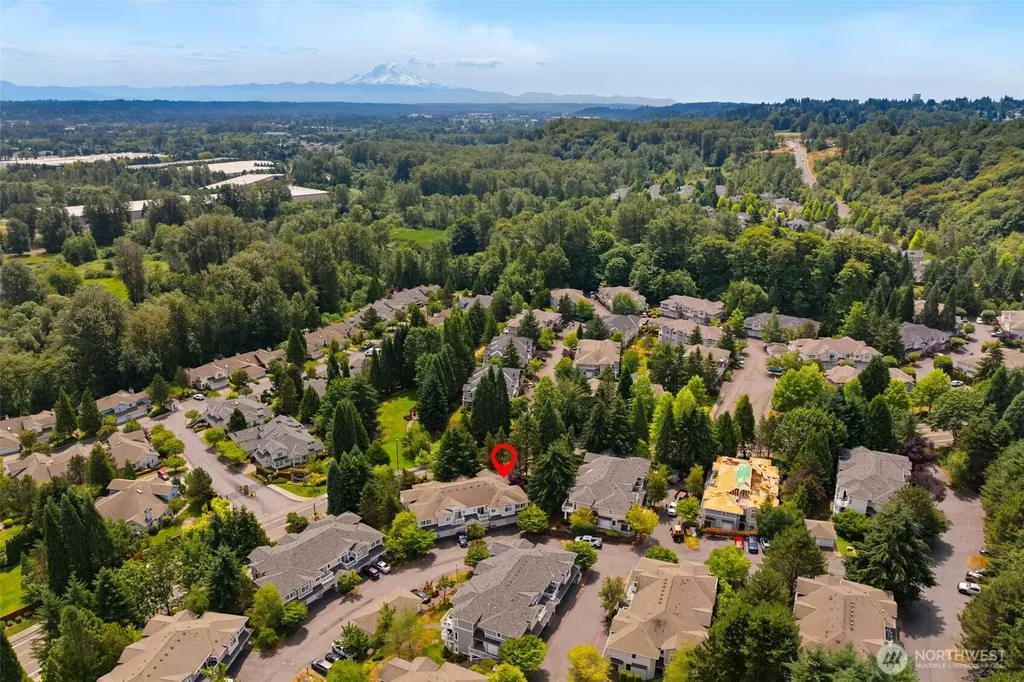 22112 S 42nd Avenue S Kent WA 98032