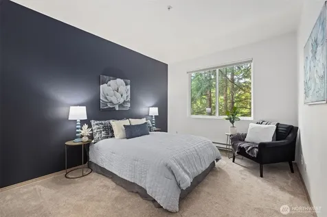 22112 S 42nd Avenue S Kent WA 98032