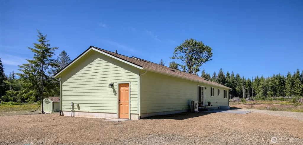 1541 Kirkpatrick Road Hoquiam WA 98550