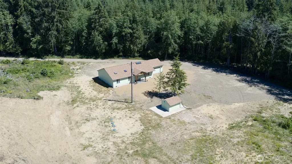 1541 Kirkpatrick Road Hoquiam WA 98550