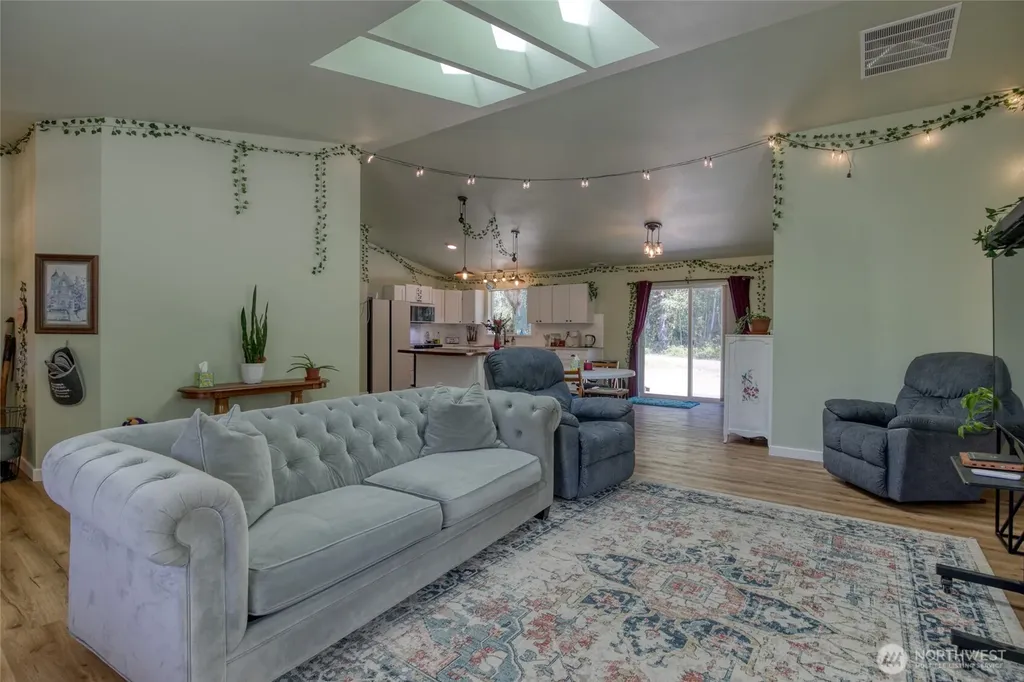 1541 Kirkpatrick Road Hoquiam WA 98550