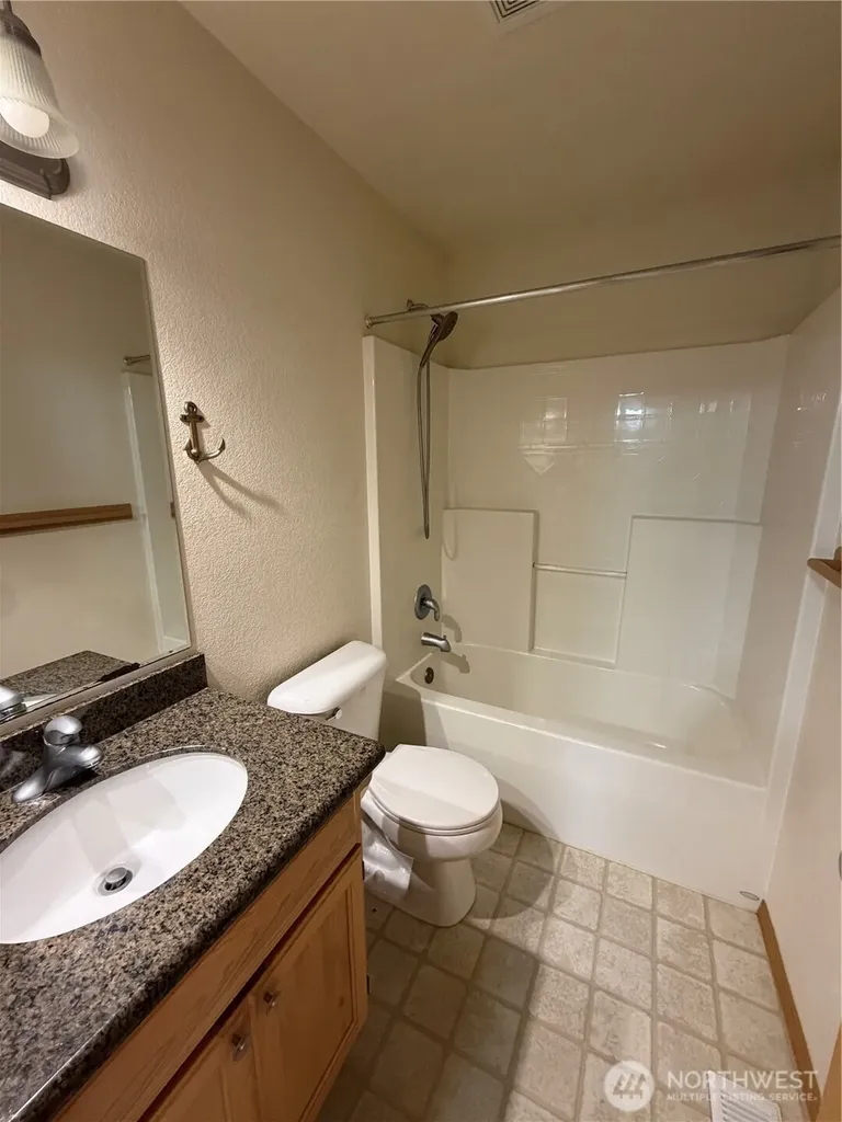 4222 Shale Street SE Lacey WA 98503
