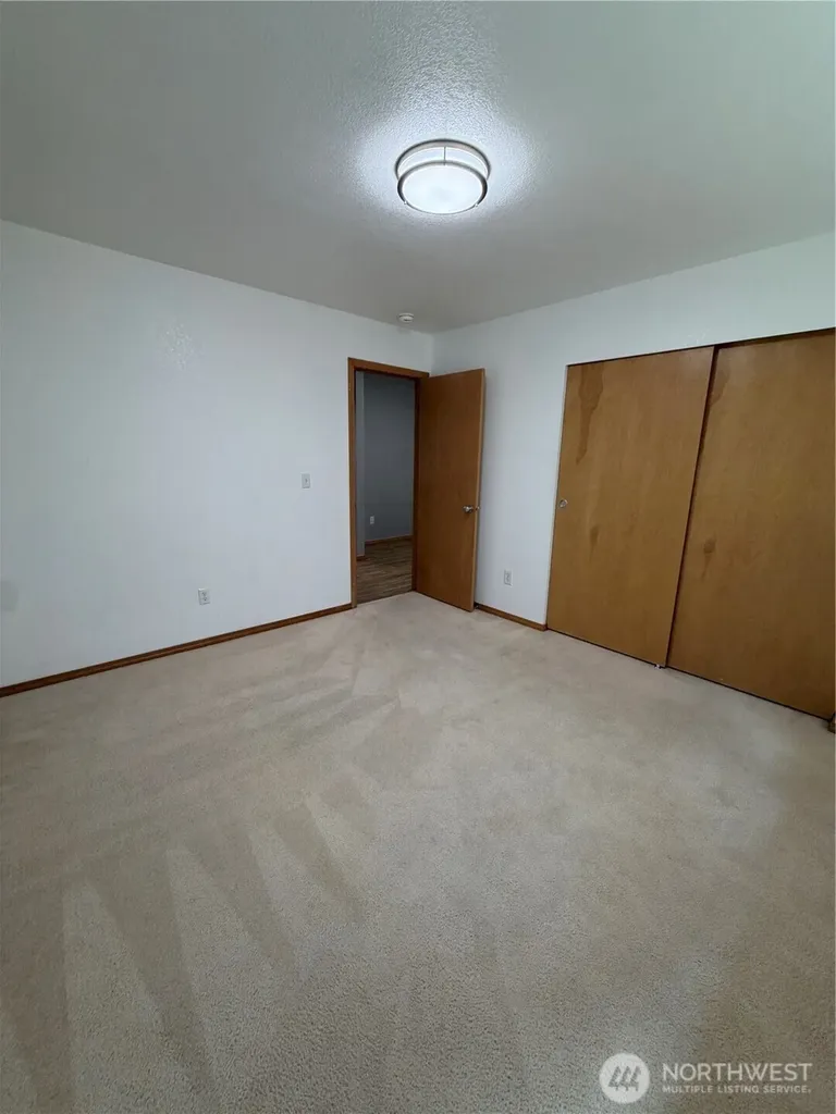 4222 Shale Street SE Lacey WA 98503