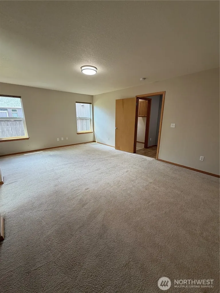 4222 Shale Street SE Lacey WA 98503