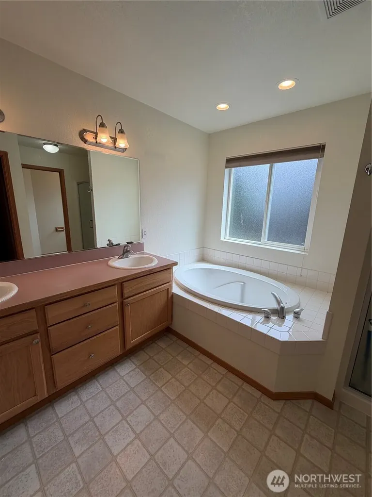 4222 Shale Street SE Lacey WA 98503