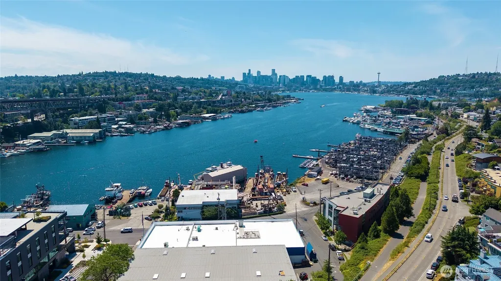 3929 2nd Avenue NE Seattle WA 98105