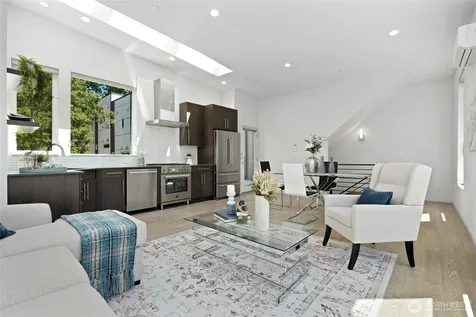 3929 2nd Avenue NE Seattle WA 98105