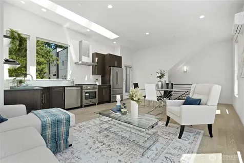 3929 2nd Avenue NE Seattle WA 98105