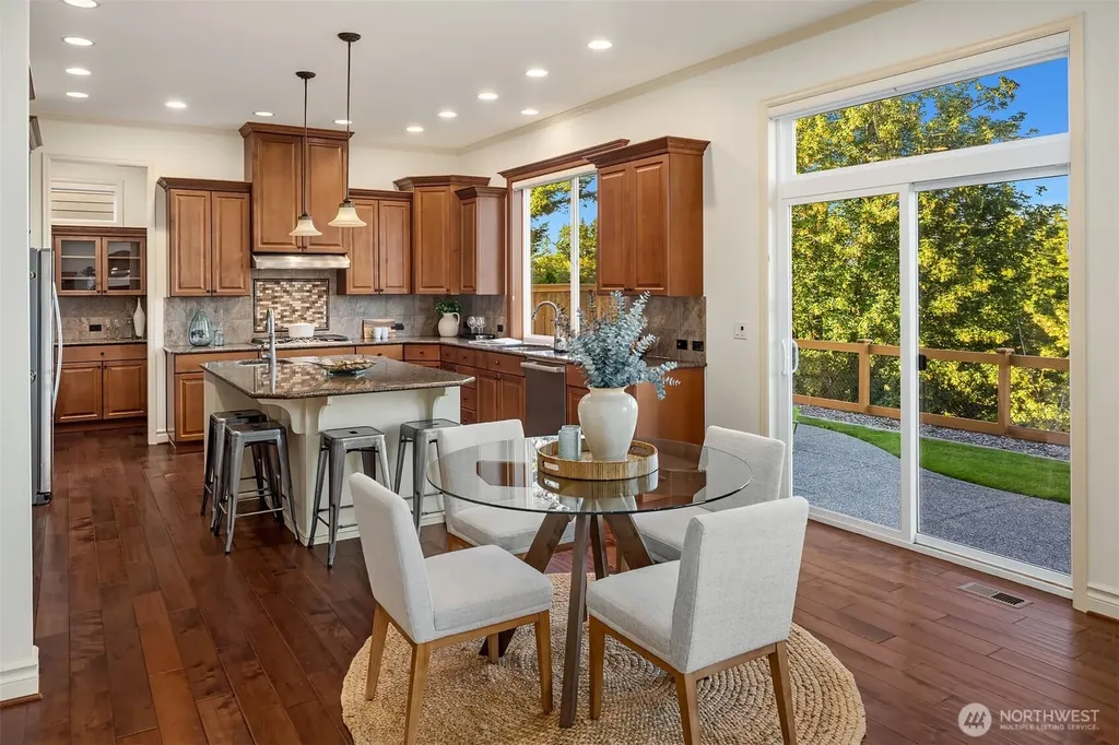 1836 273rd Place SE Sammamish WA 98075