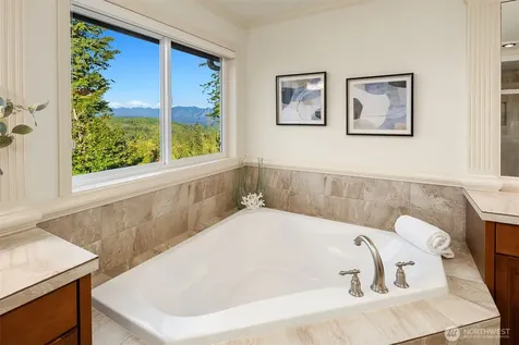 1836 273rd Place SE Sammamish WA 98075