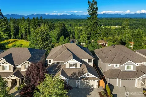 1836 273rd Place SE Sammamish WA 98075