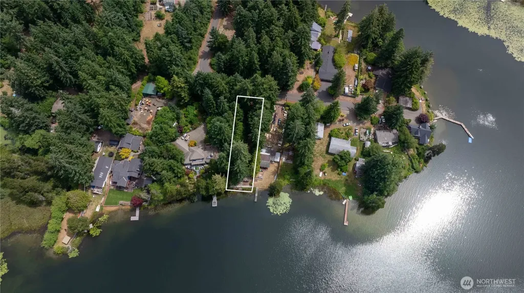 1173 SW Lake Street Port Orchard WA 98367