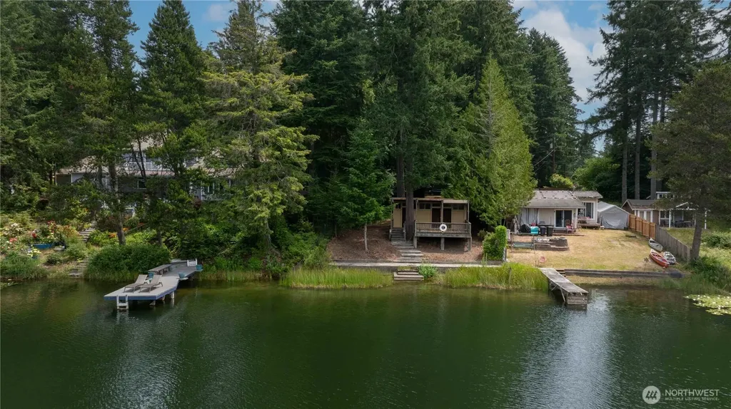 1173 SW Lake Street Port Orchard WA 98367