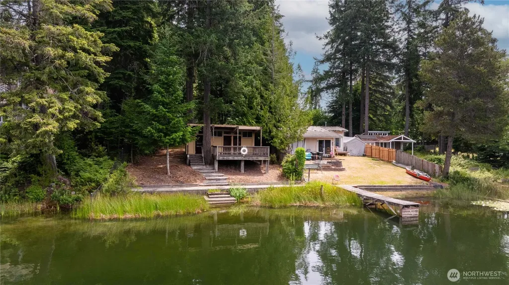 1173 SW Lake Street Port Orchard WA 98367