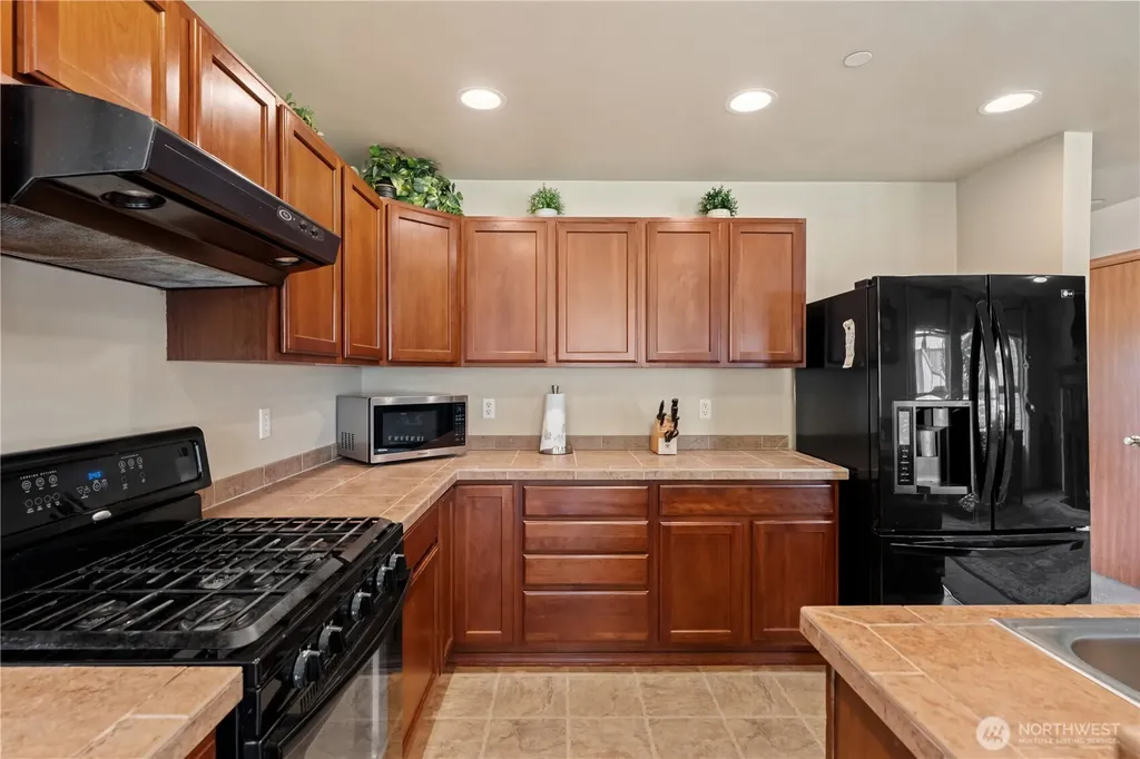 3197 Sheaser Way Dupont WA 98327