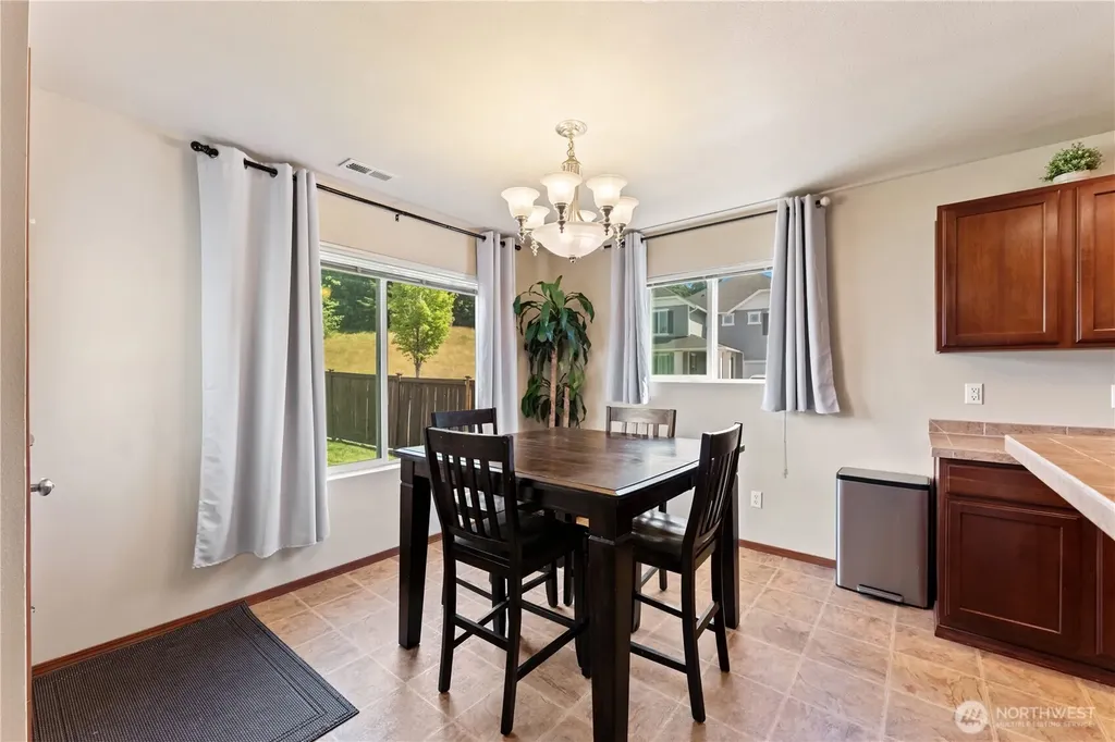 3197 Sheaser Way Dupont WA 98327