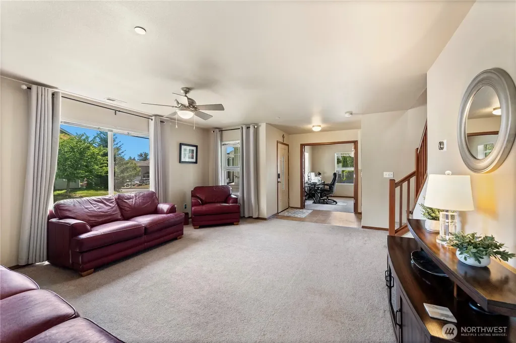 3197 Sheaser Way Dupont WA 98327
