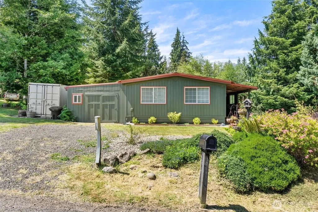 1788 Nelson Road Raymond WA 98577