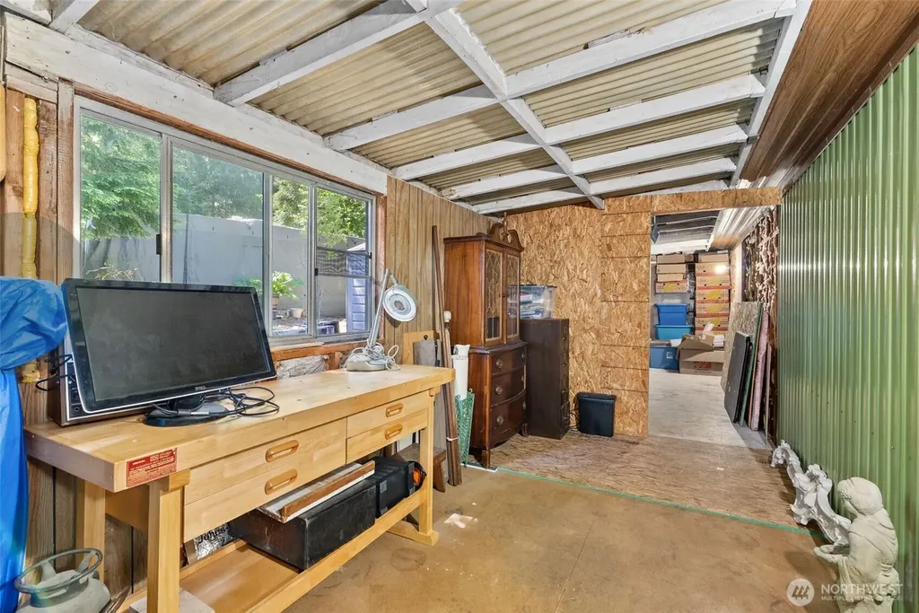 1788 Nelson Road Raymond WA 98577