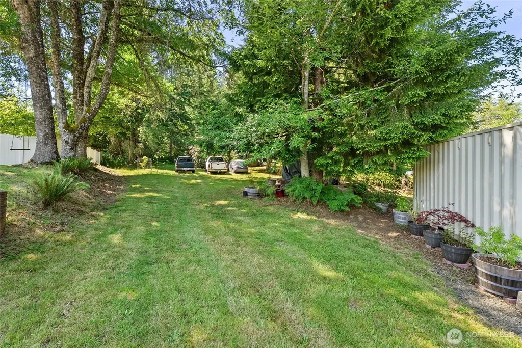1788 Nelson Road Raymond WA 98577