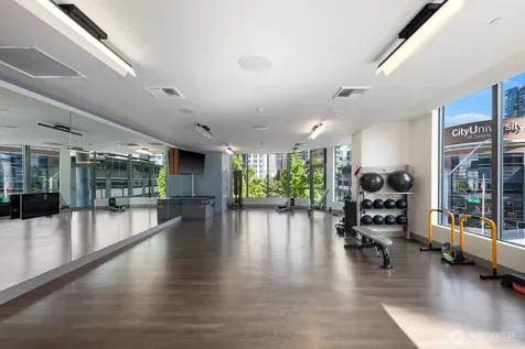 2510 6th Avenue Seattle WA 98121