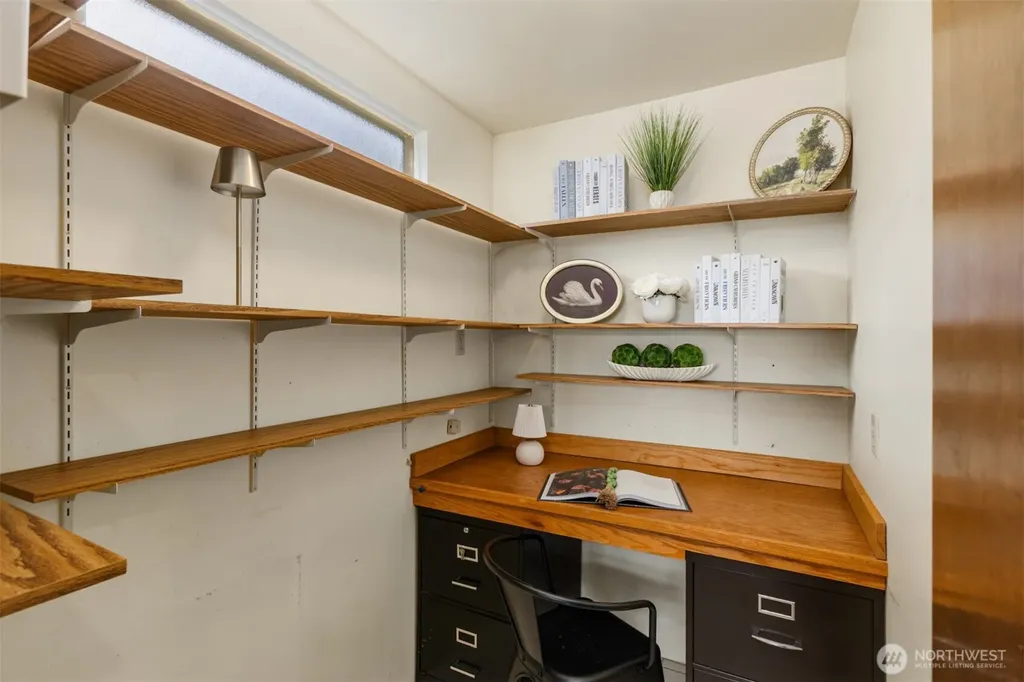 9793 NE Murden Cove Drive Bainbridge Island WA 98110