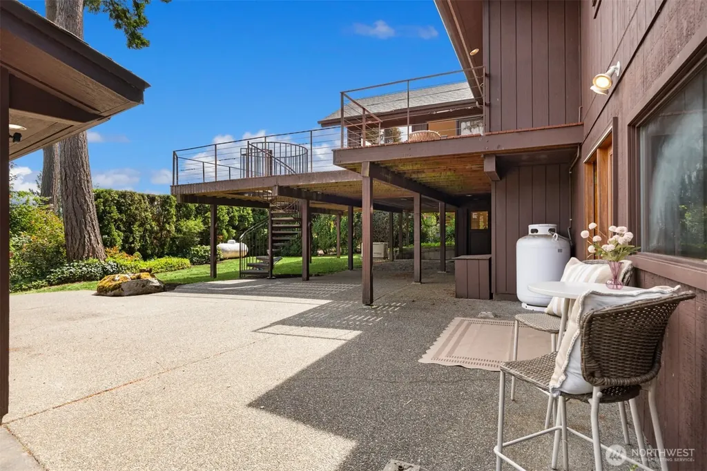 9793 NE Murden Cove Drive Bainbridge Island WA 98110