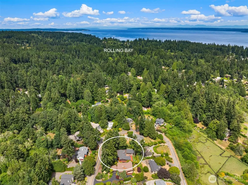 9793 NE Murden Cove Drive Bainbridge Island WA 98110