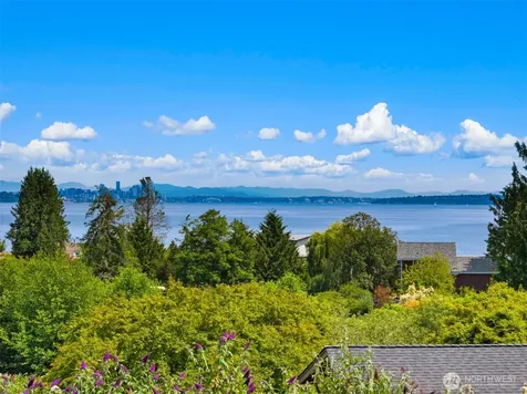 9793 NE Murden Cove Drive Bainbridge Island WA 98110