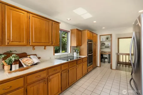 9793 NE Murden Cove Drive Bainbridge Island WA 98110