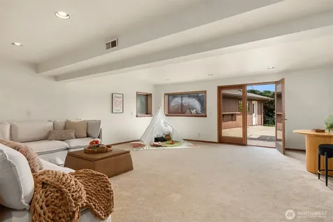 9793 NE Murden Cove Drive Bainbridge Island WA 98110