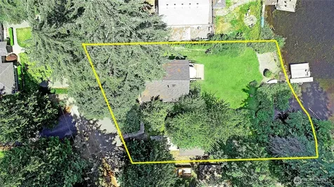 13806 W Lake Kathleen Drive SE Renton WA 98059