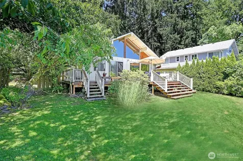 13806 W Lake Kathleen Drive SE Renton WA 98059
