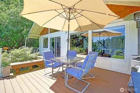 13806 W Lake Kathleen Drive SE Renton WA 98059
