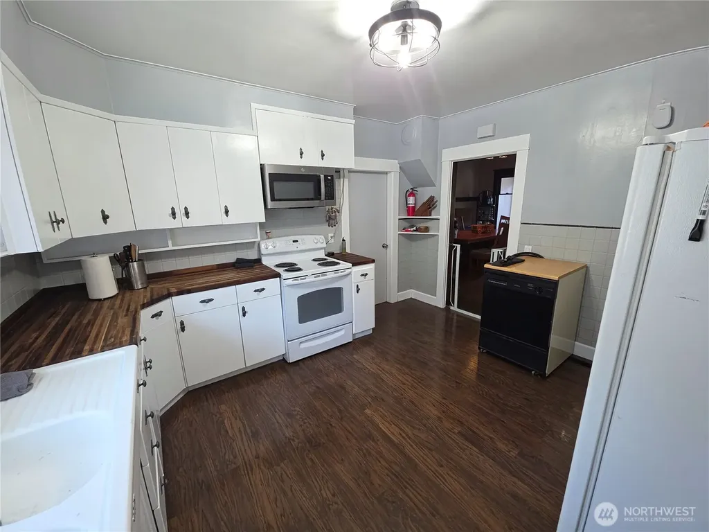 317 Sunset Drive Hoquiam WA 98550